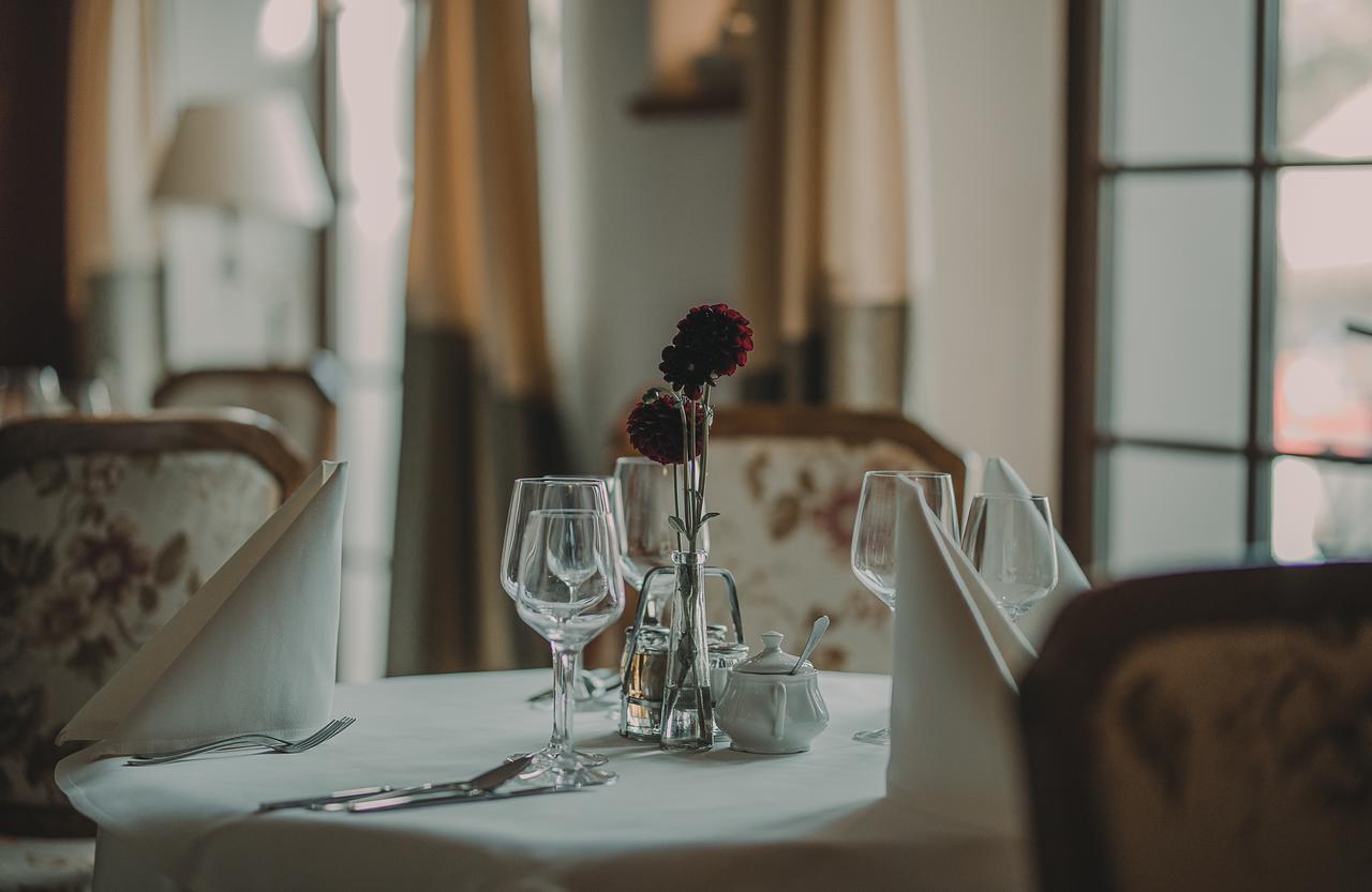 Hotel Restaurant Boss Miloslaw ภายนอก รูปภาพ